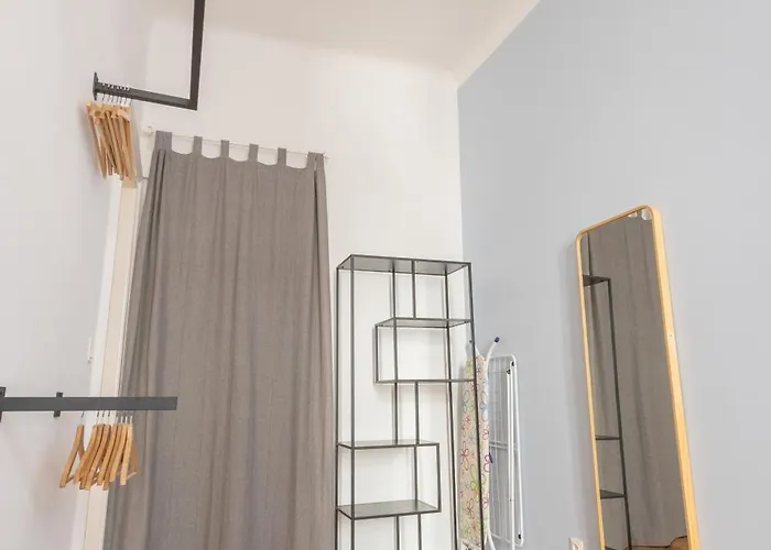 Josef's I Comfort In Ideal Location Apartment